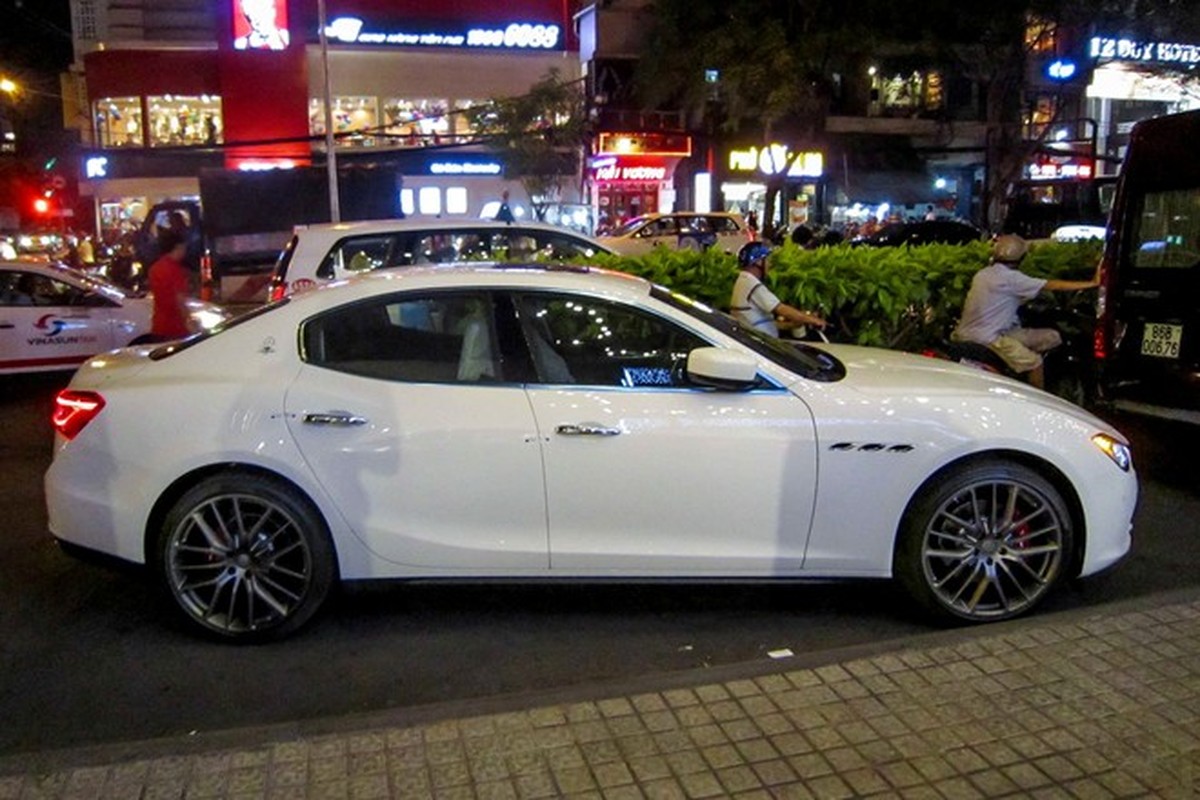 Xe sang Maserati Ghibli chinh hang dau tien ve Viet Nam-Hinh-2